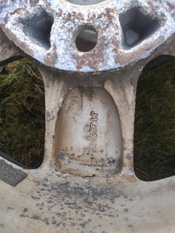 Диски колісні литі (легкосплавні, титанові) MN184277 Mitsubishi