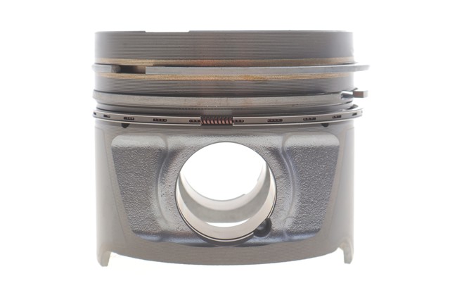 021PI00123000 Mahle Original Поршень в зборі