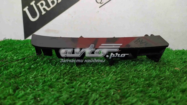 LR066744 Land Rover Кронштейн бампера заднього, правий