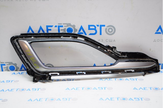Решітка переднього бампера, ліва 86521C1210 Hyundai/Kia