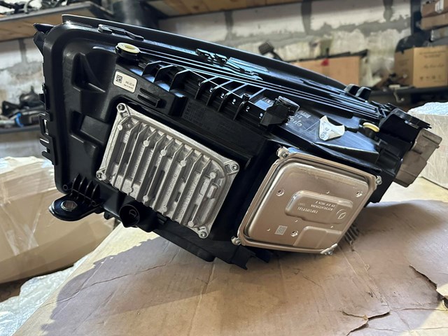 Купити A2549064701 Mercedes 