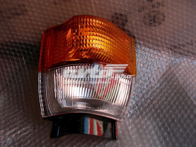 Габарит передній правий Nissan/Infiniti B611089E00 ціна, від 17.71 USD