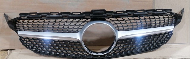 A2058804383 Mercedes Решітка радіатора