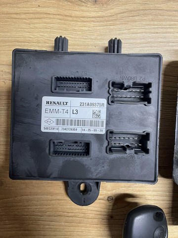 Купити 237104330S Renault (RVI) Модуль управління двигуном