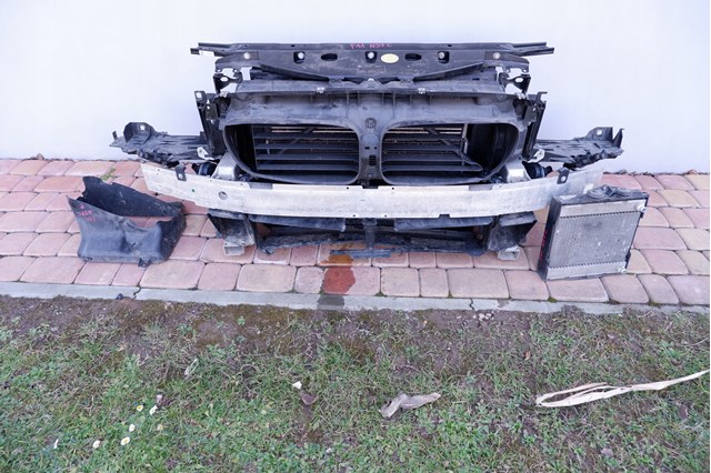 67327647367 BMW 