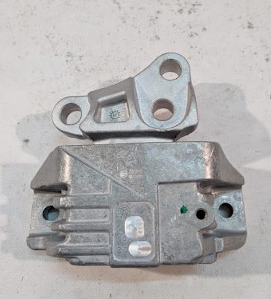 Подушка трансмісії (опора коробки передач) Vema VE53049 ціна, від 84.08 USD