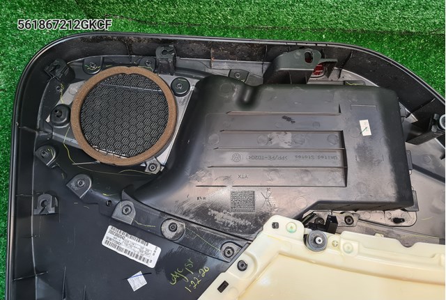 Купити 561867212GKCF VAG Дверна карта, права, задня