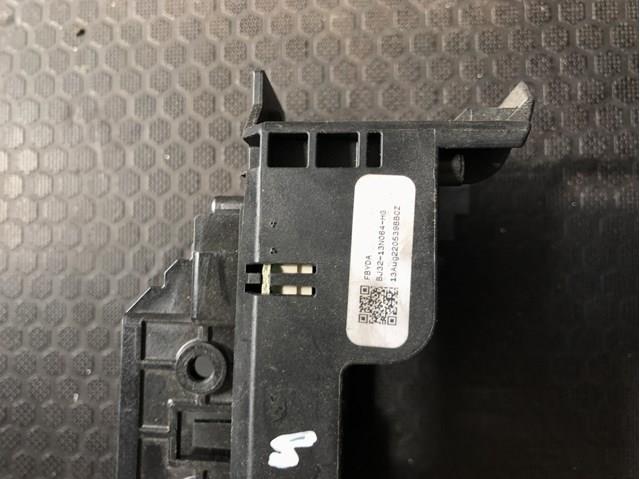 Купити LR024631 Land Rover 