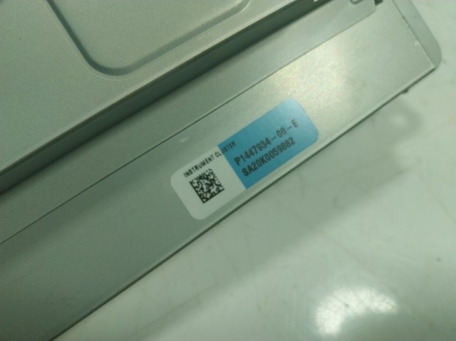 144793400E Tesla 