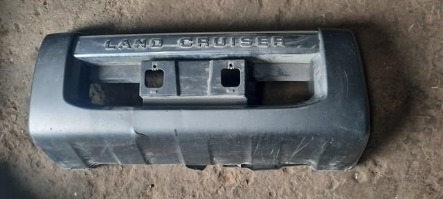 5241260050 Toyota Накладка бампера заднього