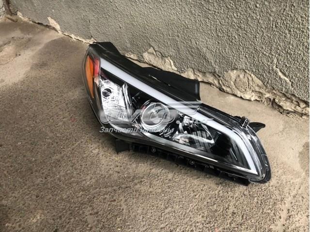 92102C2050 Hyundai/Kia Фара правая