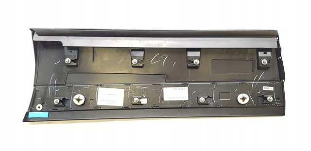 Купити LR146635 Land Rover 
