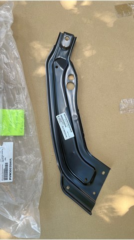 Рамка радіатора ліва Signeda PVW30035AUL ціна, від 9.63 USD