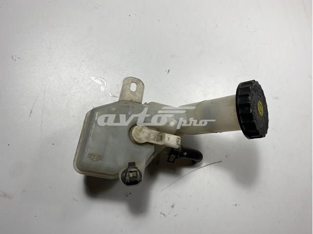 Бачок гальмівної рідини Mitsubishi ASX 