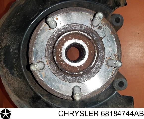 68184744AB Chrysler Маточина задня права