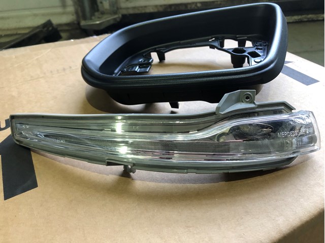Купити A2968111100 Mercedes 
