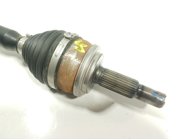 Піввісь передня, права Toyota 4341002F10 ціна, від 695.70 USD