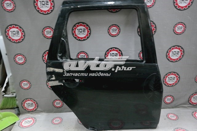 Купити Двері задні, праві Dacia Duster  HS