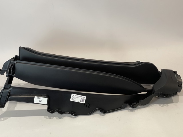 Жалюзі радіатора охолодження Porsche 9J1121753DOK1 ціна, від 238.99 USD