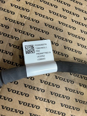 22028370 Volvo 
