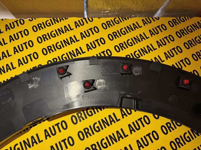 Накладка передньої лівої арки колеса Mazda DFR551W30C ціна, від 62.65 USD