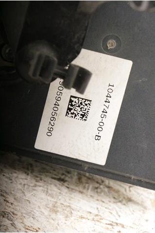 Насос АБС (ABS) головного гальмівного циліндру 104474500B Tesla