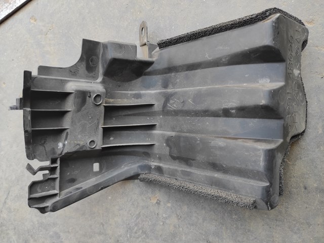 Повітропровід (дефлектор) радіатора, правий 5329148020 Toyota