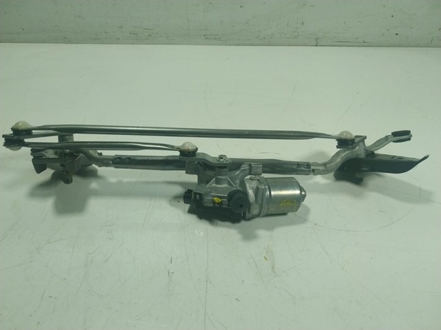 Мотор стеклоочищувача Mazda TK7867340A ціна, від 36.74 USD