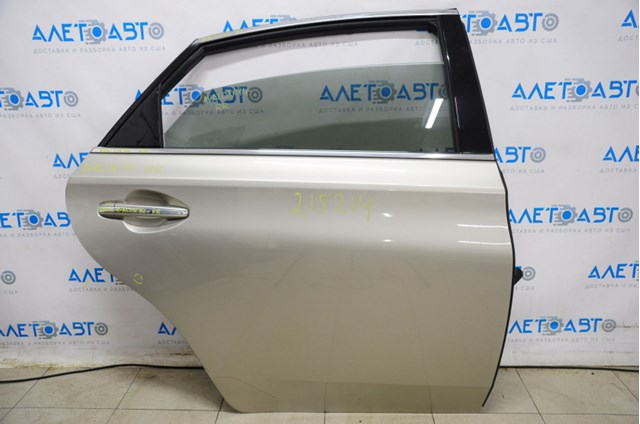 Двері задні, праві Toyota 6700307030 ціна, від 632.72 USD