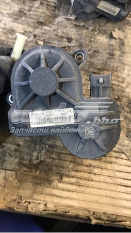 Купити DG9C2D251K Ford 