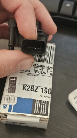 GD9Z19G490N Ford