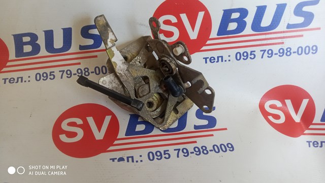 Замок передніх пасажирських дверей Iveco 93924715 ціна, від 14.35 USD