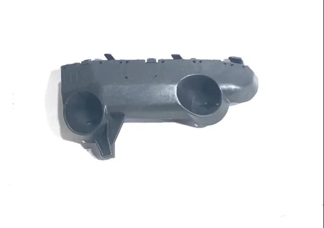 Кронштейн кріплення бампера переднього правий Nissan/Infiniti 622246LB0A