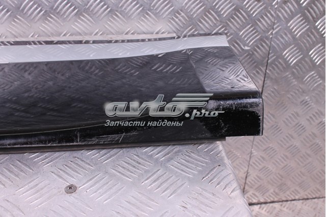 Купити LR107762 Land Rover 