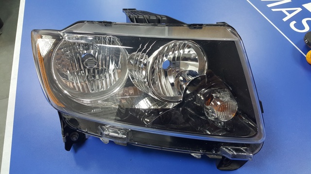 Фара правая Polcar 34X1103 ціна, від 89.73 USD