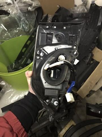 8159148201 Toyota Задня ліва внутрішня фара