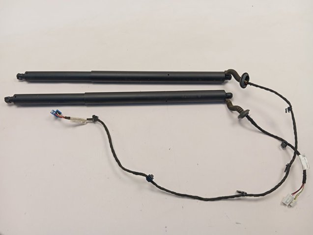 Амортизатор кришки багажника Mercedes A247890250064