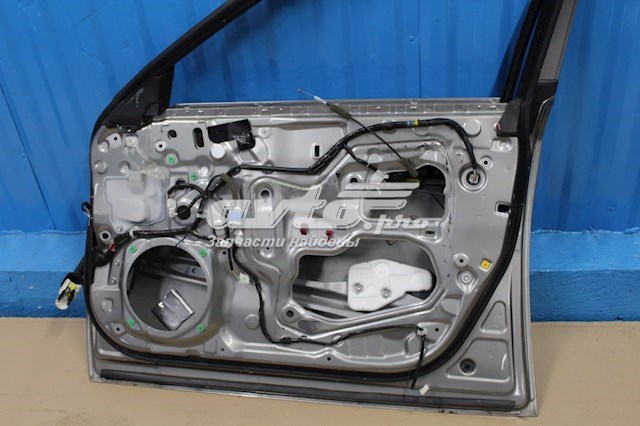 Дверка передня права Toyota 6700153090