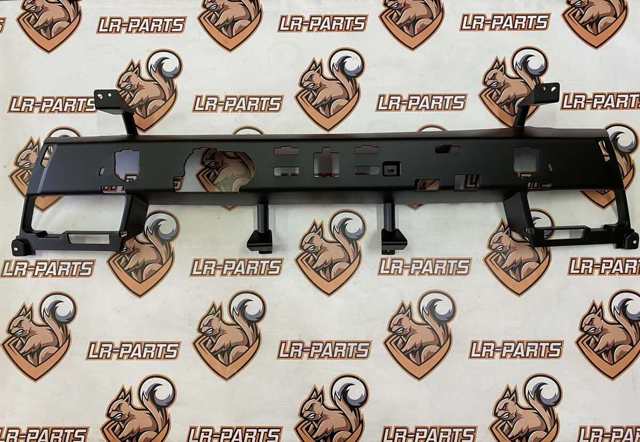 LR099464 Land Rover Кронштейн бампера переднього, центральний