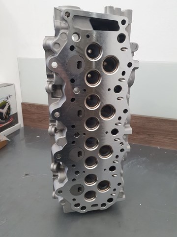 Купити WLF210100 Mazda Головка блоку