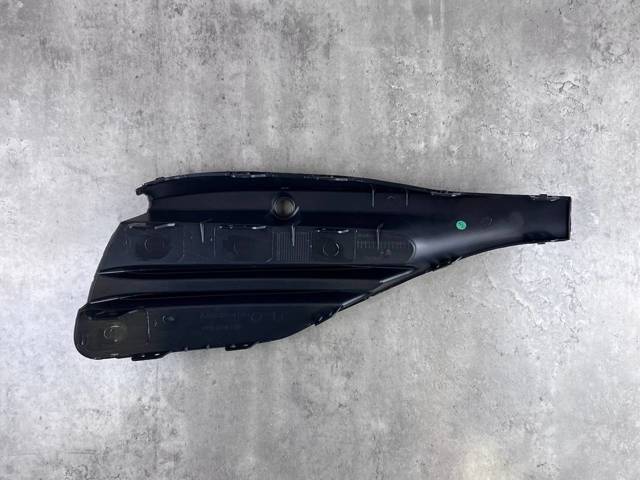  Mercedes A2068854105