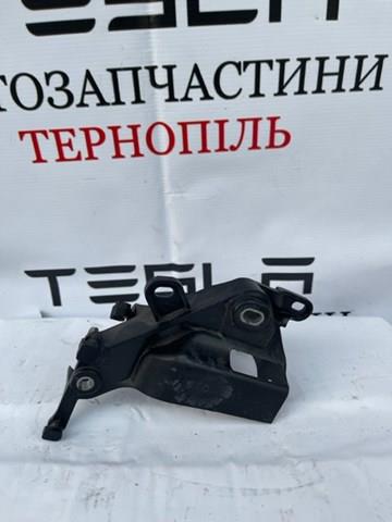 118874150A Tesla