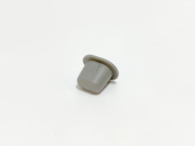 Пістон (кліп) кріплення підкрилки переднього крила 14506 MAK