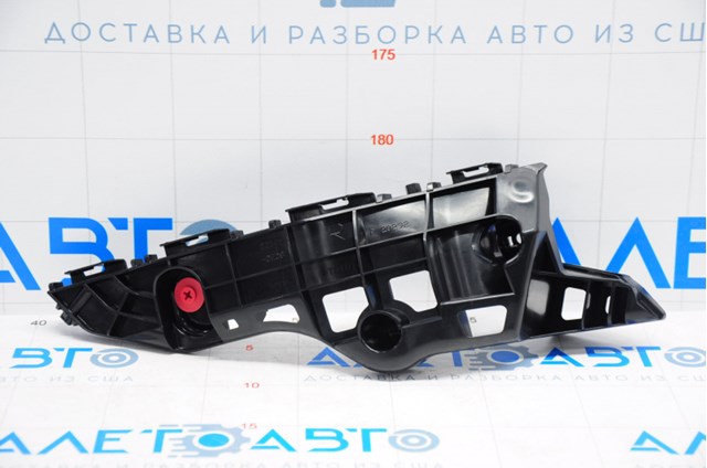 Кронштейн кріплення бампера переднього правий Signeda PTY43530AR