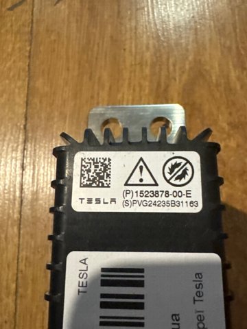 152387800E Tesla 