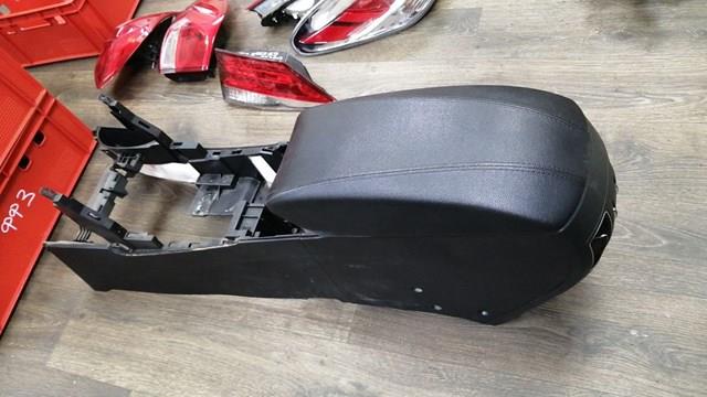 Купити 846113S000RY Hyundai/Kia 