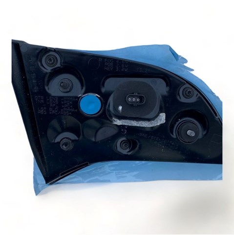107740300B Tesla Motors 