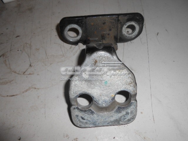 LR042351 Land Rover Шарнір передніх лівих дверей