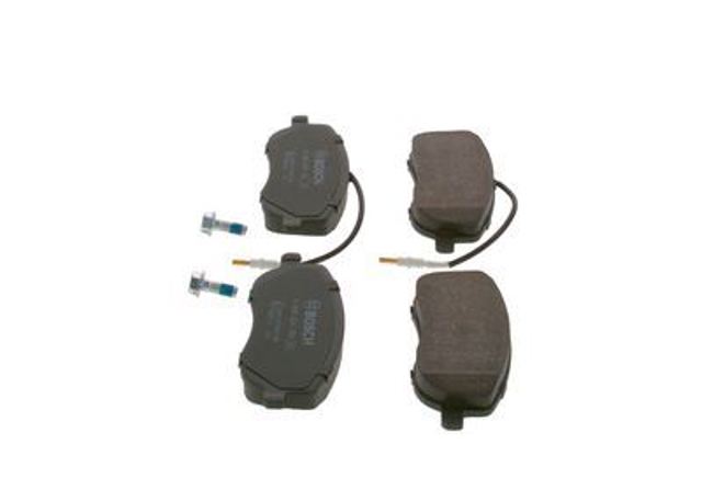 Передні тормозні колодки 986424789 Bosch