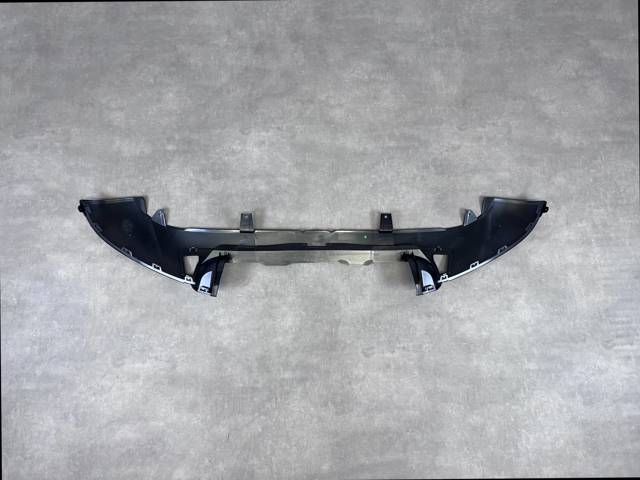 Накладка бампера переднього, центральна Mercedes A1678855202 ціна, від 88.99 USD
